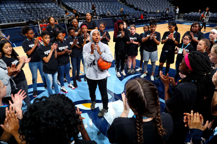 At a Title IX summit in 2018, Abdul-Qaadir addressed young girls of all ages.